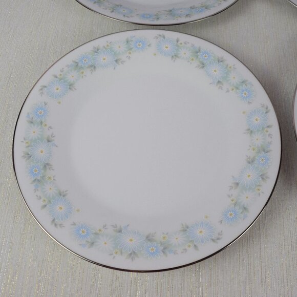 Noritake Blue Charm Flowers 4-Set Dinner Plates - Picture 4 of 11